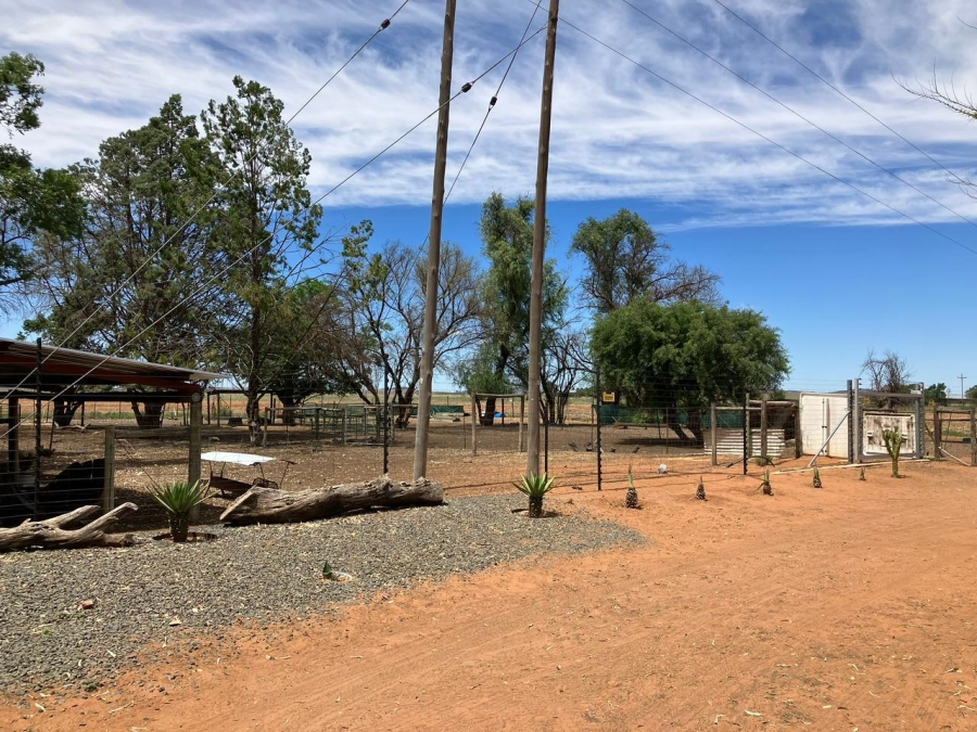 3 Bedroom Property for Sale in Bloemfontein Rural Free State